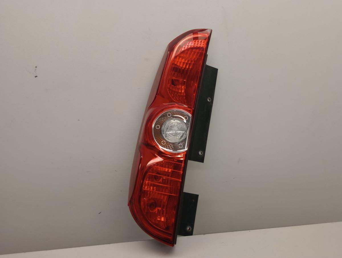 Opel Combo D Kasten original Rückleuchte Schlussleuchte links Bj 12-18