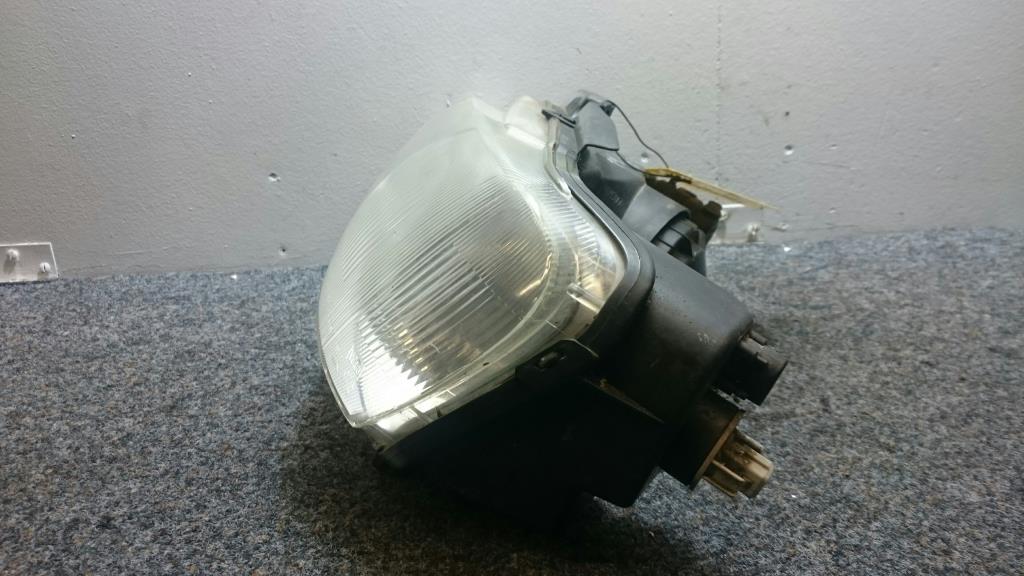 Peugeot 106 BJ 1997 Scheinwerfer vorn links Lampe Valeo 96-03