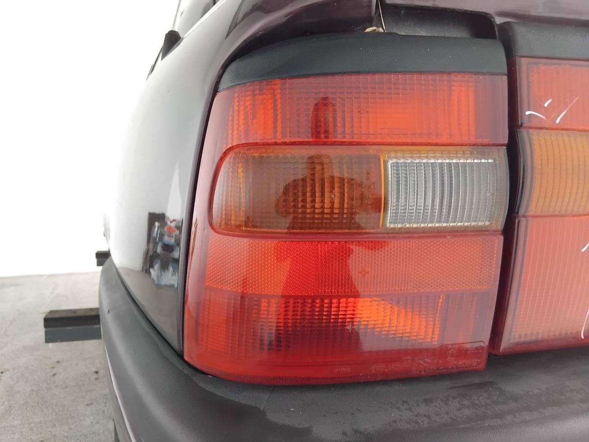 Opel Vectra A orig.Rückleuchte Heckleuchte links 4-türig Limo Facelift BJ1994