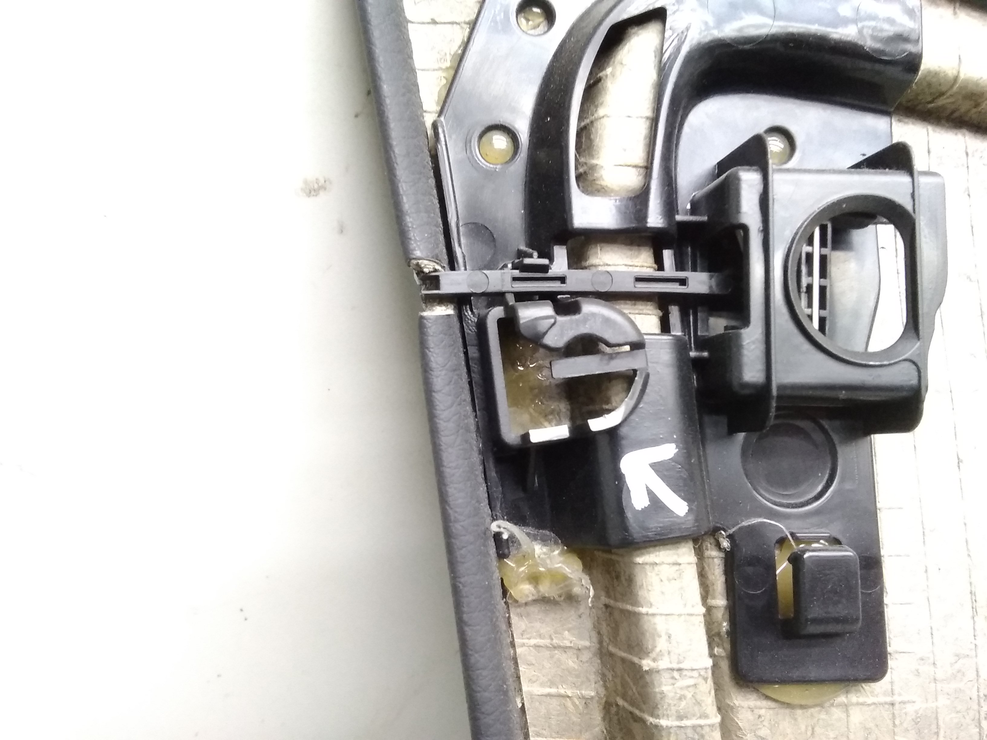 Mercedes B-Klasse W246 Bj.2014 original T&uuml;rverkleidung vorn rechts