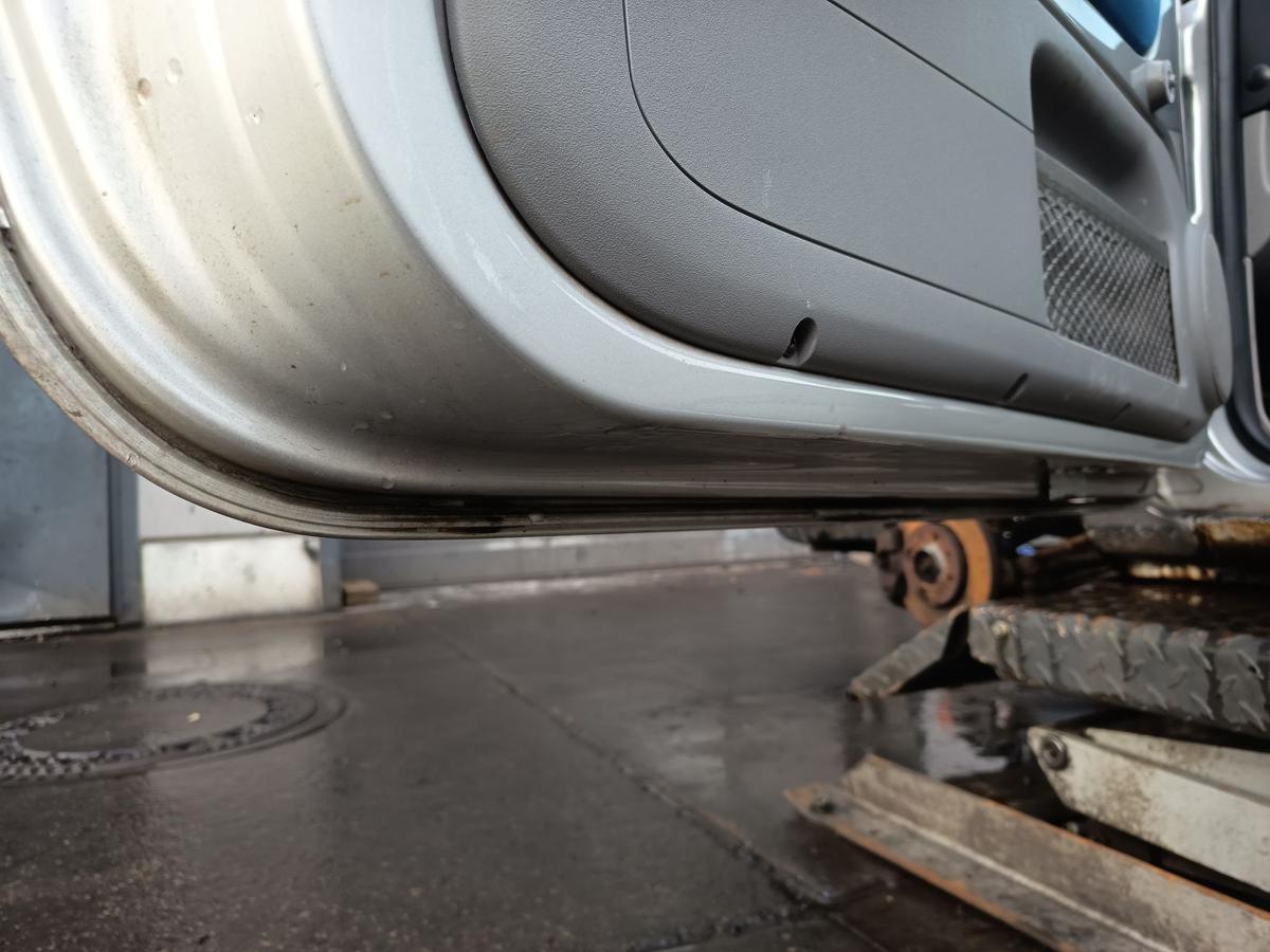 VW Lupo original T&uuml;r links Fahrer R7X Mondsilber Bj 2000