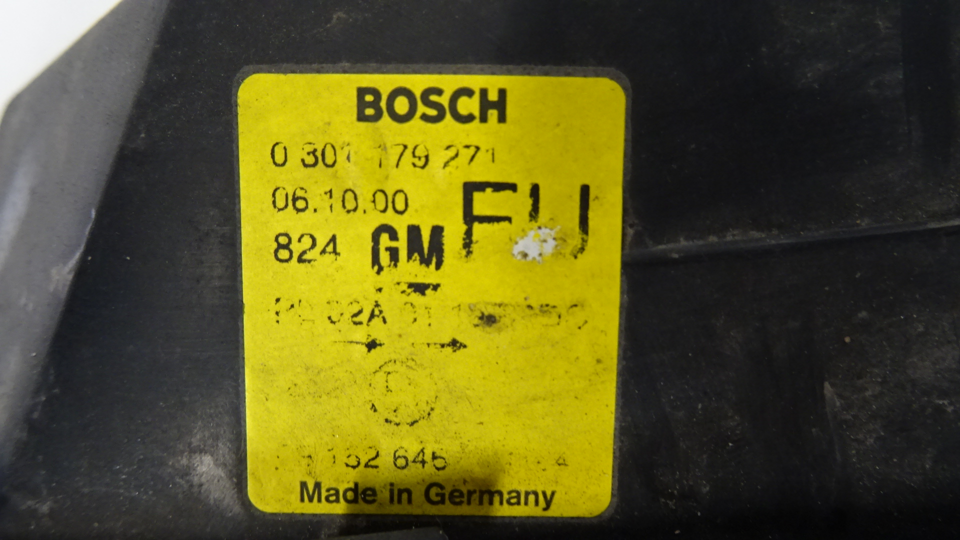 Hauptscheinwerfer Frontscheinwerfer links Opel Vectra B Bj.2001 Xenon H7 mit LWR Modell ab 1999 0301179271 Bosch