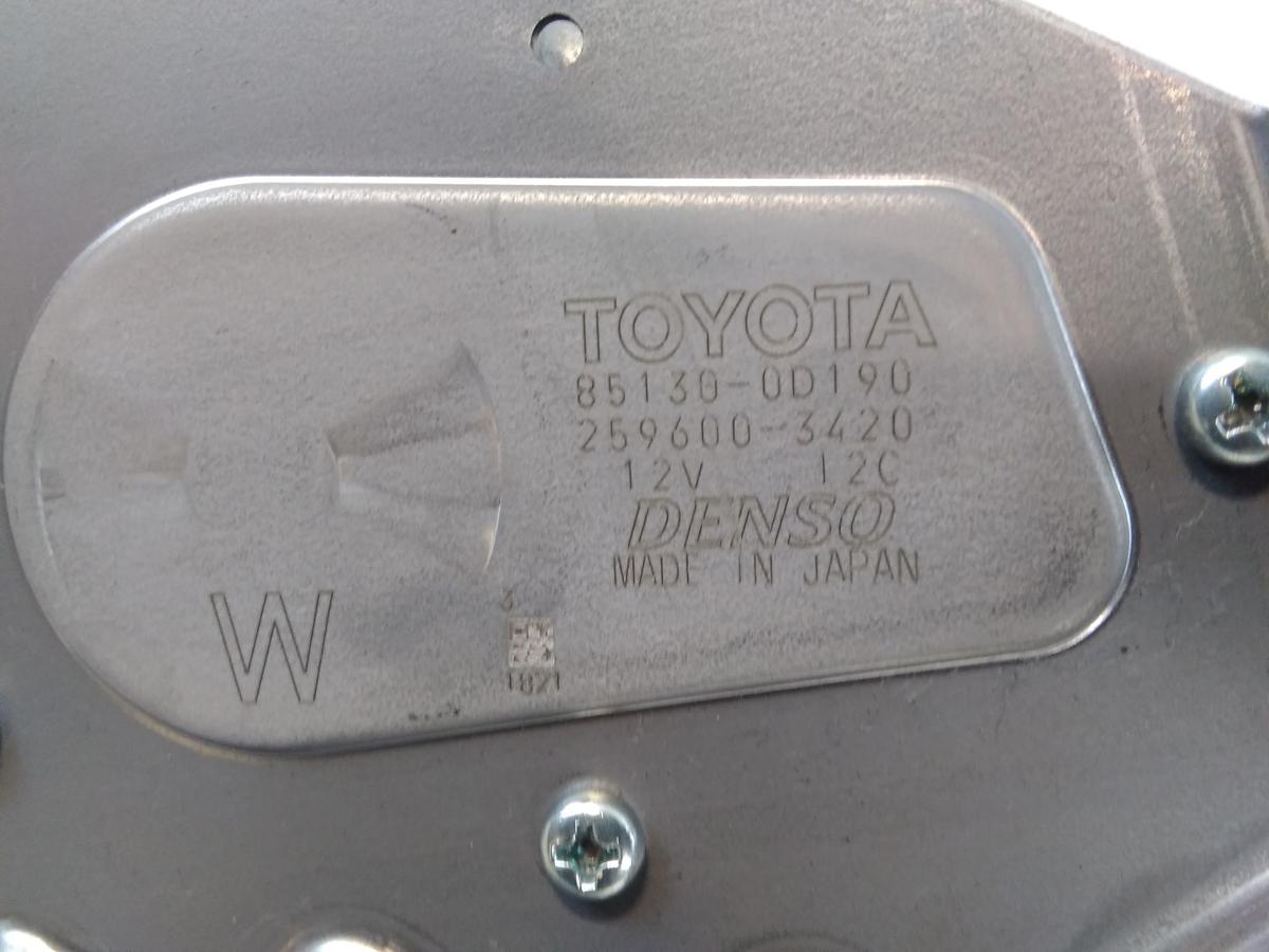 Toyota Yaris 3 XP13 Phase 3 original Heckwischermotor 851300D190 Denso BJ2020