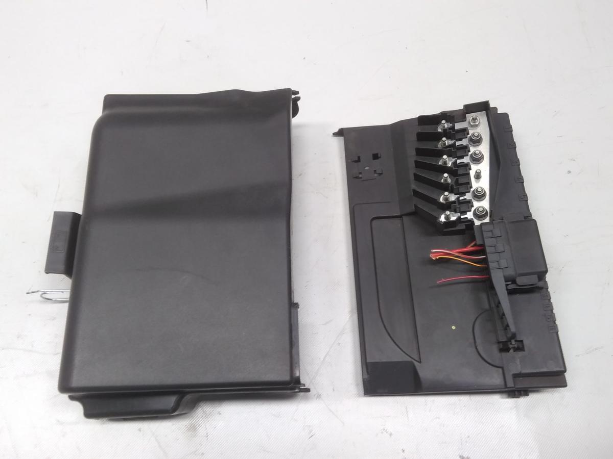 Skoda Fabia 1 6Y Sicherungsträger Batteriedeckel 6Q0937550F 6Q0915429D BJ2005