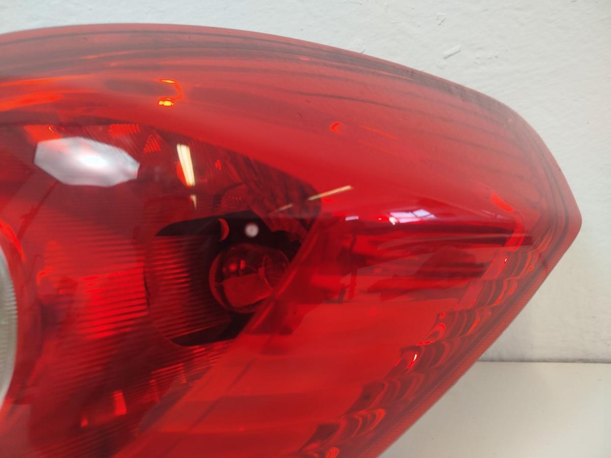 Opel Corsa D R&uuml;ckleuchte rechts R&uuml;cklicht Heckleuchte nur 3 t&uuml;rer 2006-2014 OEM