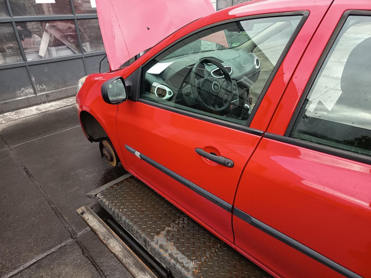 Renault Clio III original T&uuml;r vorn links Fahrer 727 Spanischrot Bj 2012