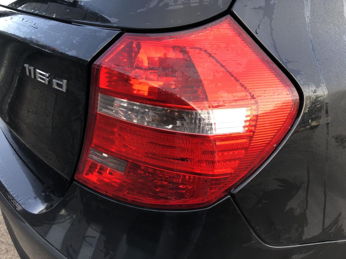 BMW 1er E87 LCI ab07 Rückleuchte rechts Rücklicht Rückscheinwerfer Heckleuchte