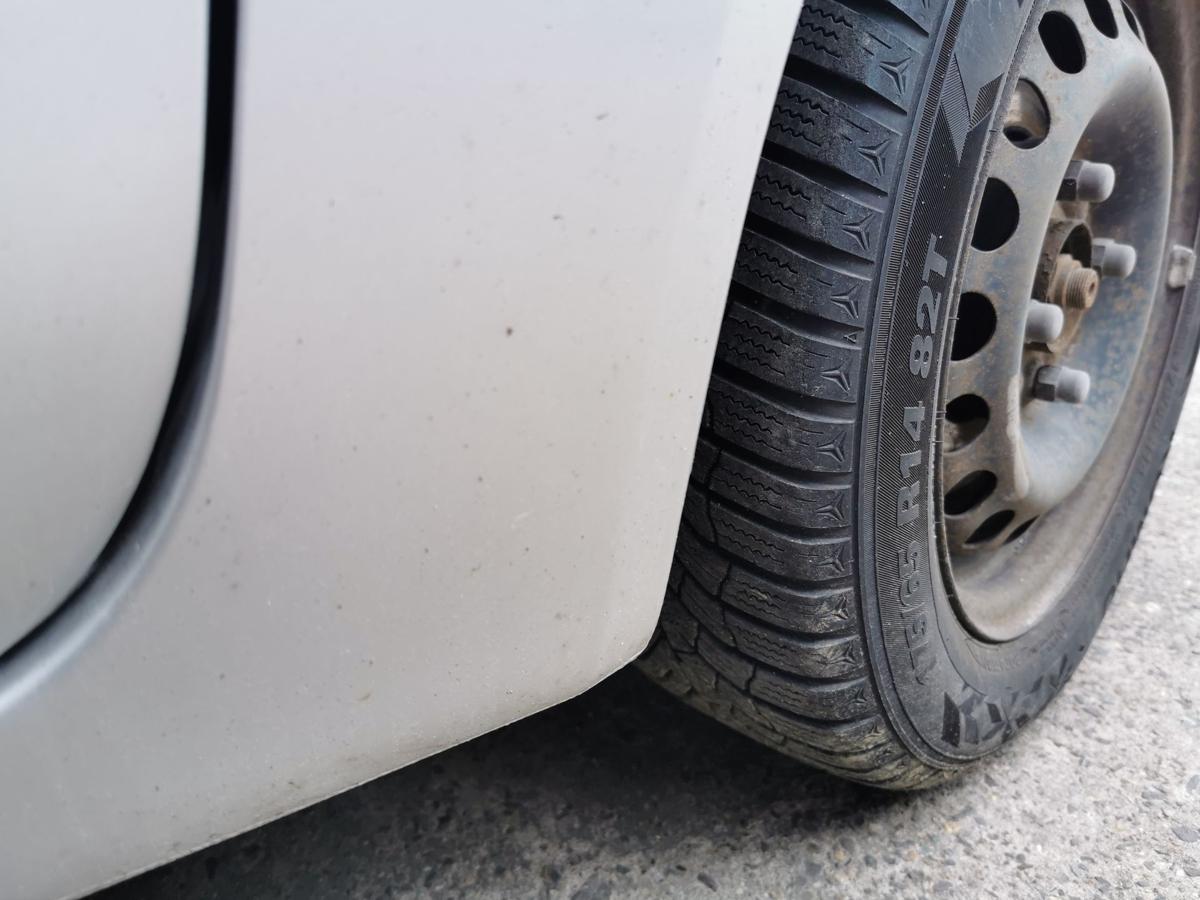 Mitsubishi Colt Z30 Kotflügel Fender Seitenwand vorn rechts A50 Pure Silver 5trg