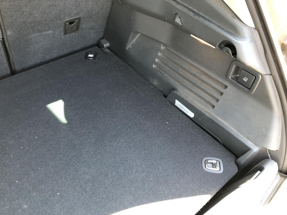 Peugeot 3008 I Typ 0U Ladeboden variabler Boden Kofferraumboden Bodenbelag