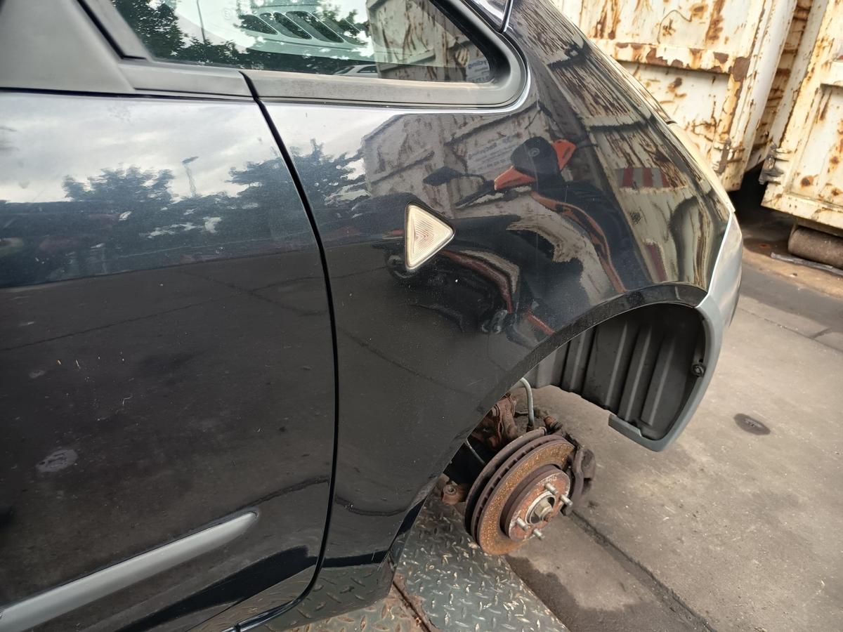 Mitsubishi Colt Z30 original Kotfl&uuml;gel rechts 3 T&uuml;rer schwarz Baujahr 2007