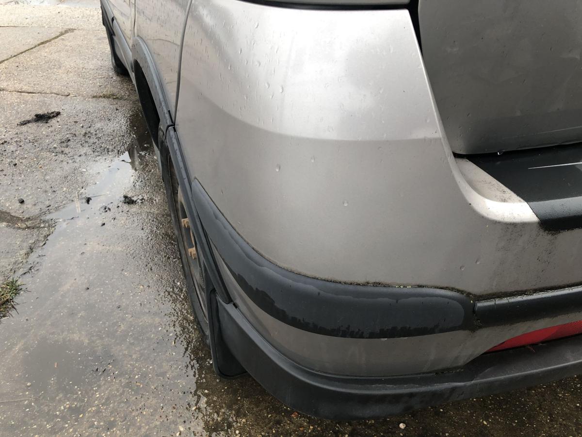 Suzuki Ignis Typ MH Stossf&auml;nger hinten Bumper Stossstange silber Hecksch&uuml;rze