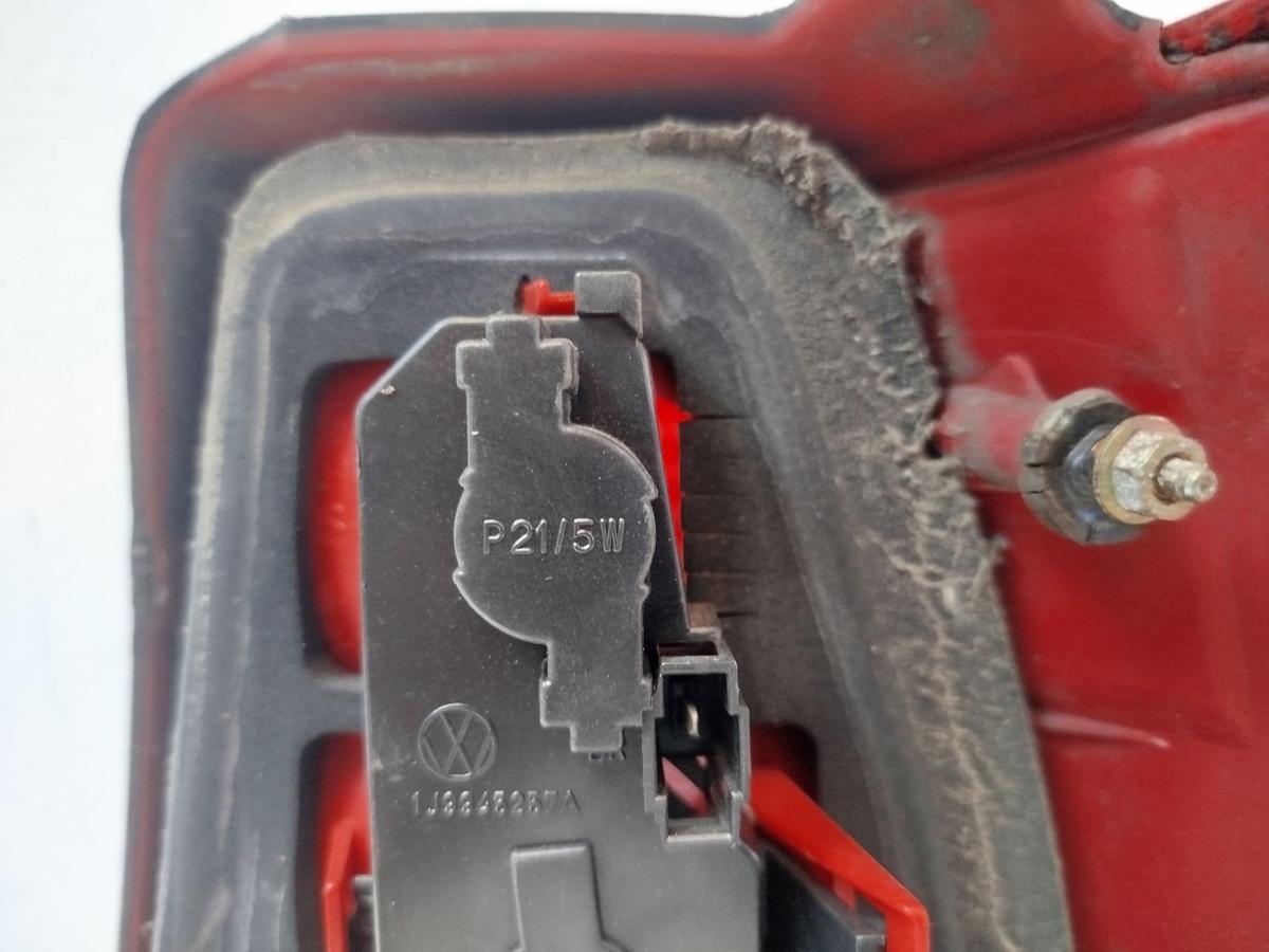 VW Golf IV 4 1J Kombi R&uuml;ckleuchte Schlussleuchte R&uuml;cklicht Lampe hinten links