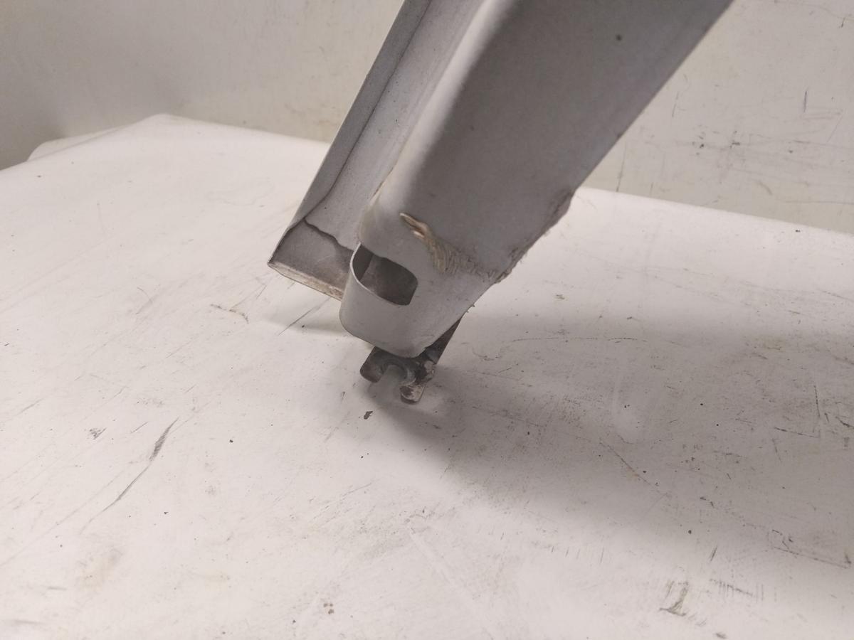 Tesla Model Y original Kotfl&uuml;gel vorn links wei&szlig;metallic PPSW BJ2023