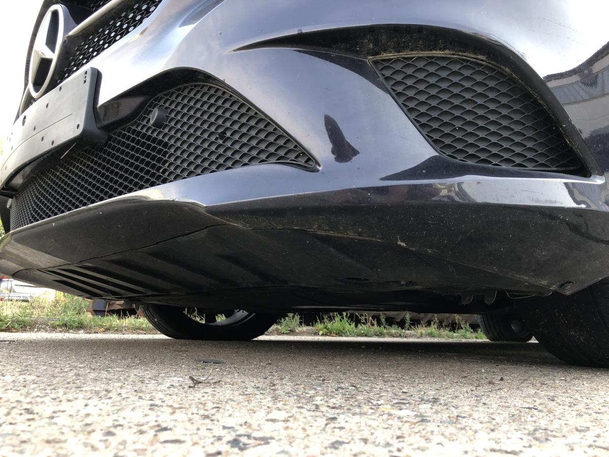 Mercedes CLA C117 Sto&szlig;f&auml;nger vorn SRA PDC Urban 592 nordlichtviolett Sch&auml;den