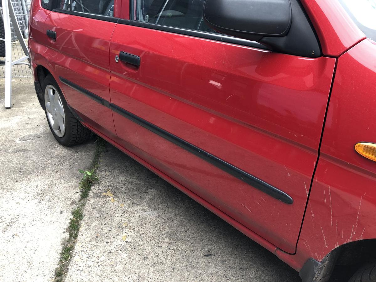 Mazda Demio DW T&uuml;r vorn rechts Beifahrert&uuml;r im Rohbau rot Autot&uuml;r