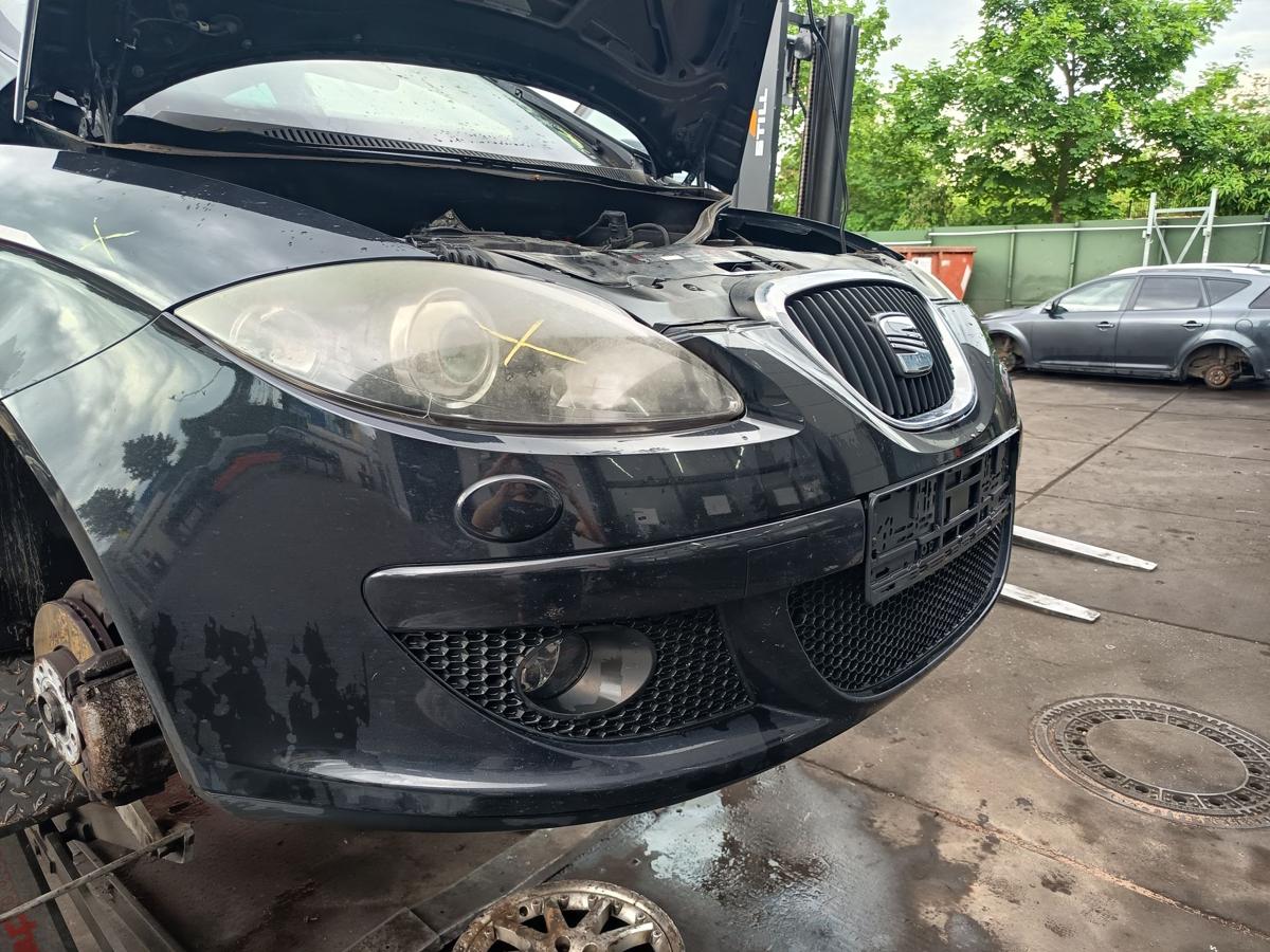 Seat Altea 5P orig Sto&szlig;stange F&auml;nger vorn Front vor Facelift C9Z Magicoschwarz