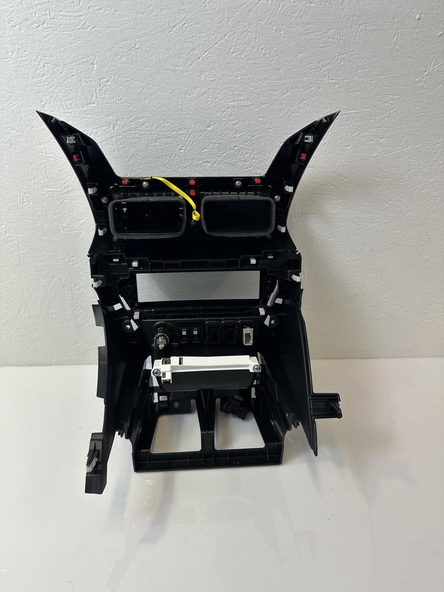 Mitsubishi Eclipse Cross GK0 ab21 Luftd&uuml;sen Luftduschen Mittelkonsole Ausstr&ouml;mer