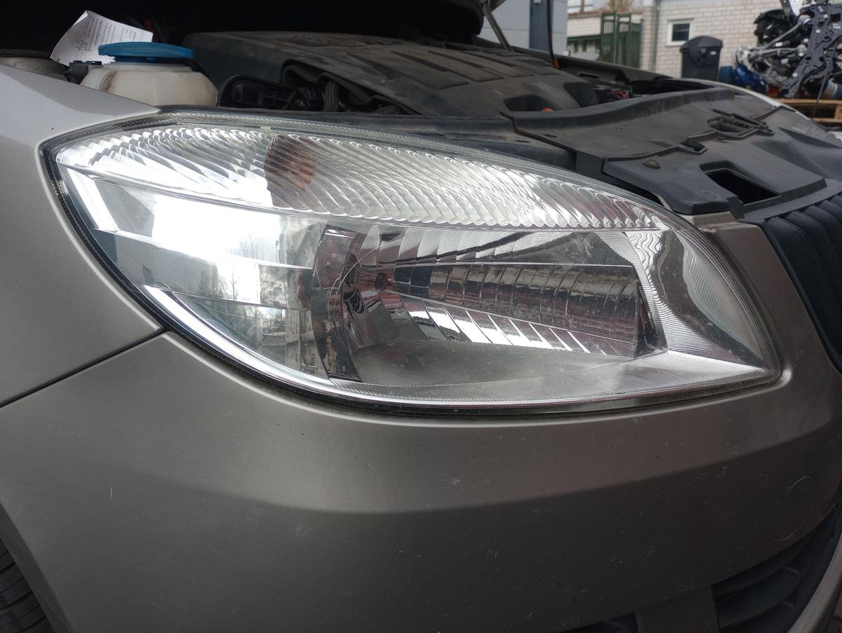 Skoda Fabia II Kombi orig Scheinwerfer rechts Halogen Facelift Bj 2010