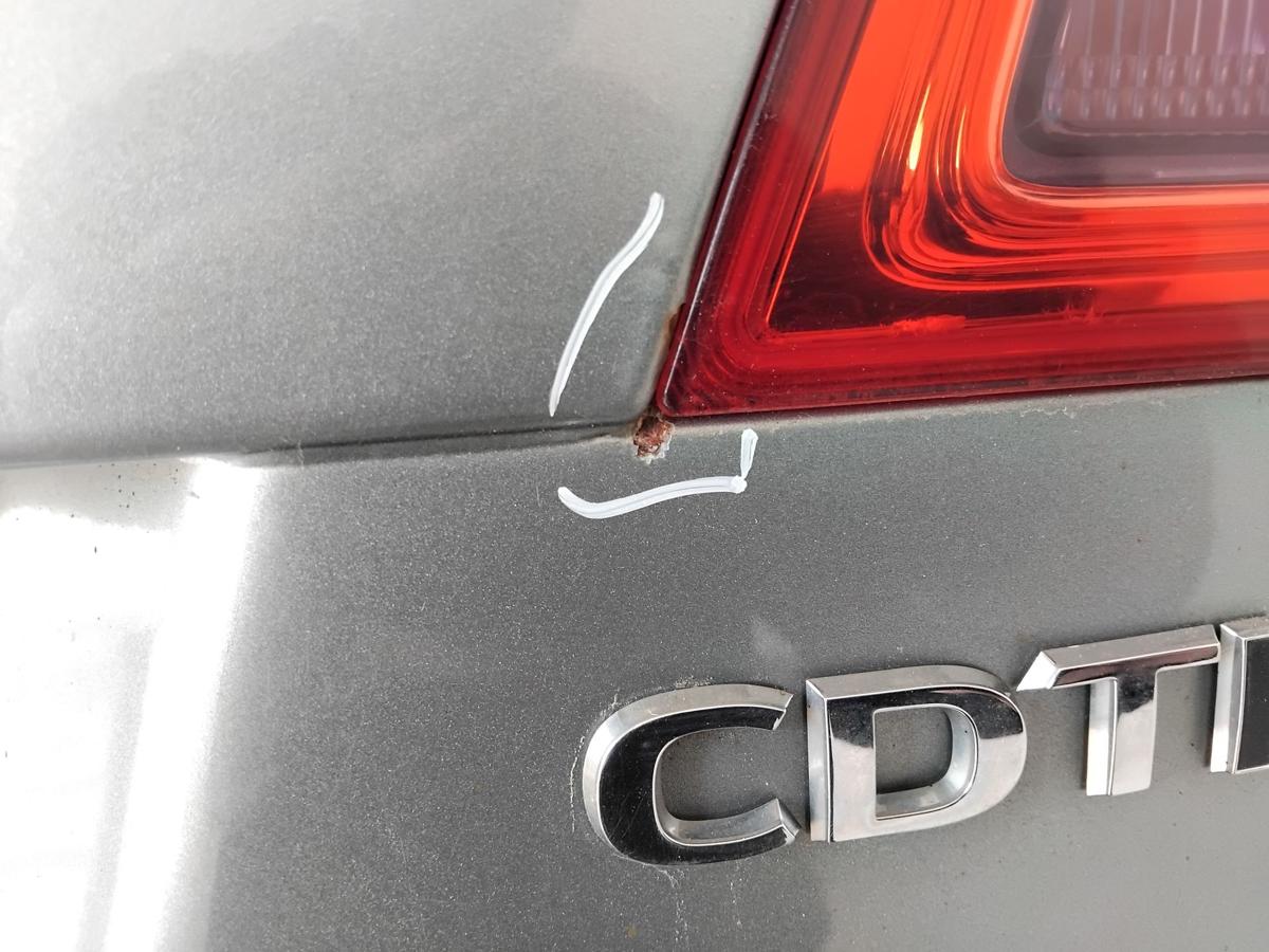 Opel Astra J Sports Tourer Kombi Heckklappe mit Heckscheibe BJ2015 Z179 Silberseemetallic