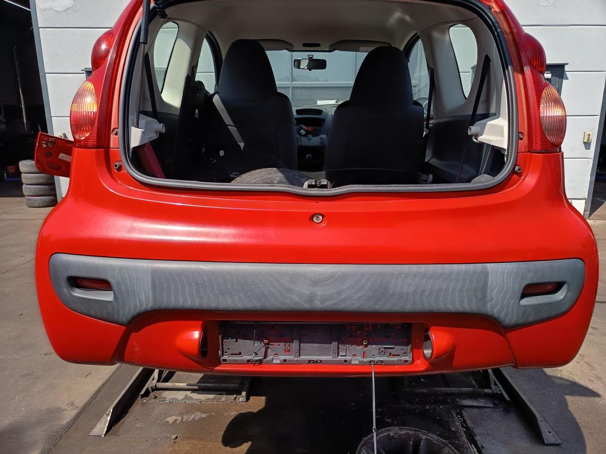 Peugeot 107 original Stoßstange Fänger hinten KJH Scarletrot Bj 2008