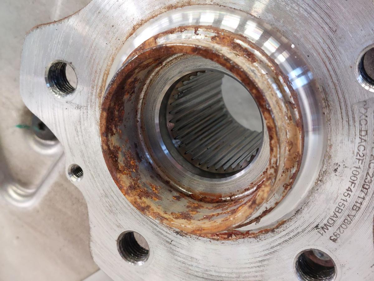 NIO EL6 Elektro SUV Achsschenkel hinten rechts Radlagergeh&auml;use OE