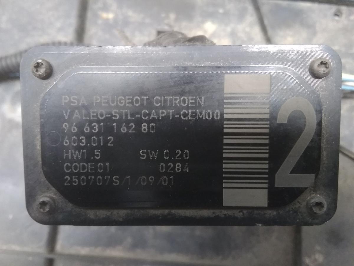 Citroen C4 original Unterschutz Diffusor Stoßfänger vorn mit 6 Sensoren Bj.2007
