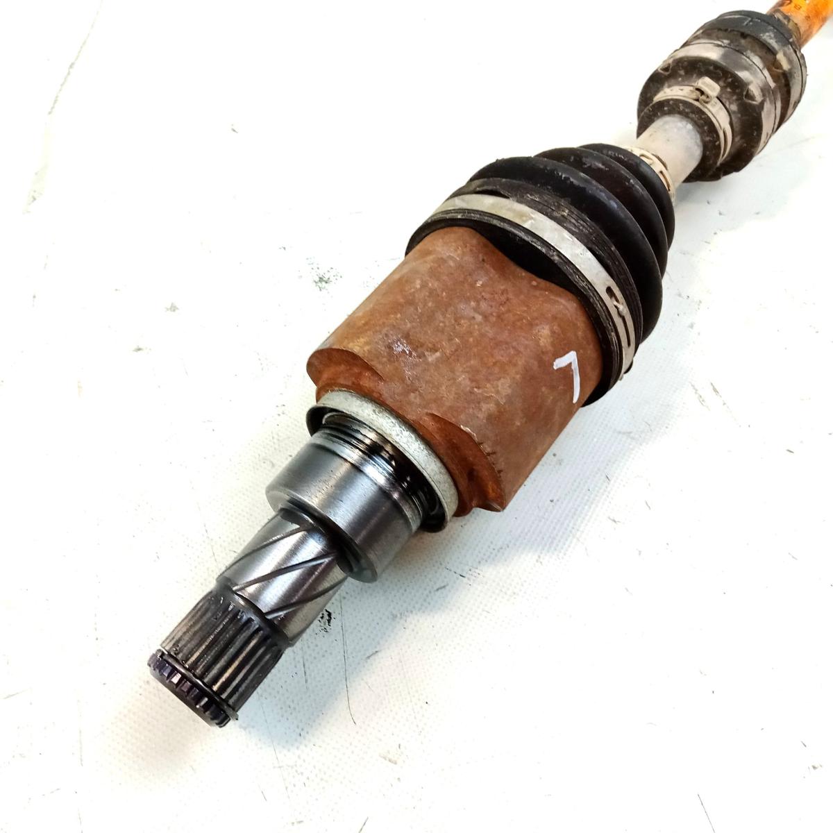 Nissan Micra K13 Antriebswelle Gelenkwelle links 1.2 CVT-Automatik Bj.2013