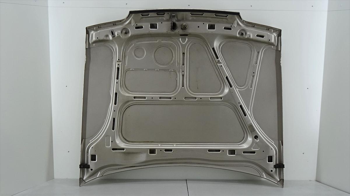 Opel Kadett E Bj1991 Motorhaube Frontklappe in 137 Rembrandt Silber