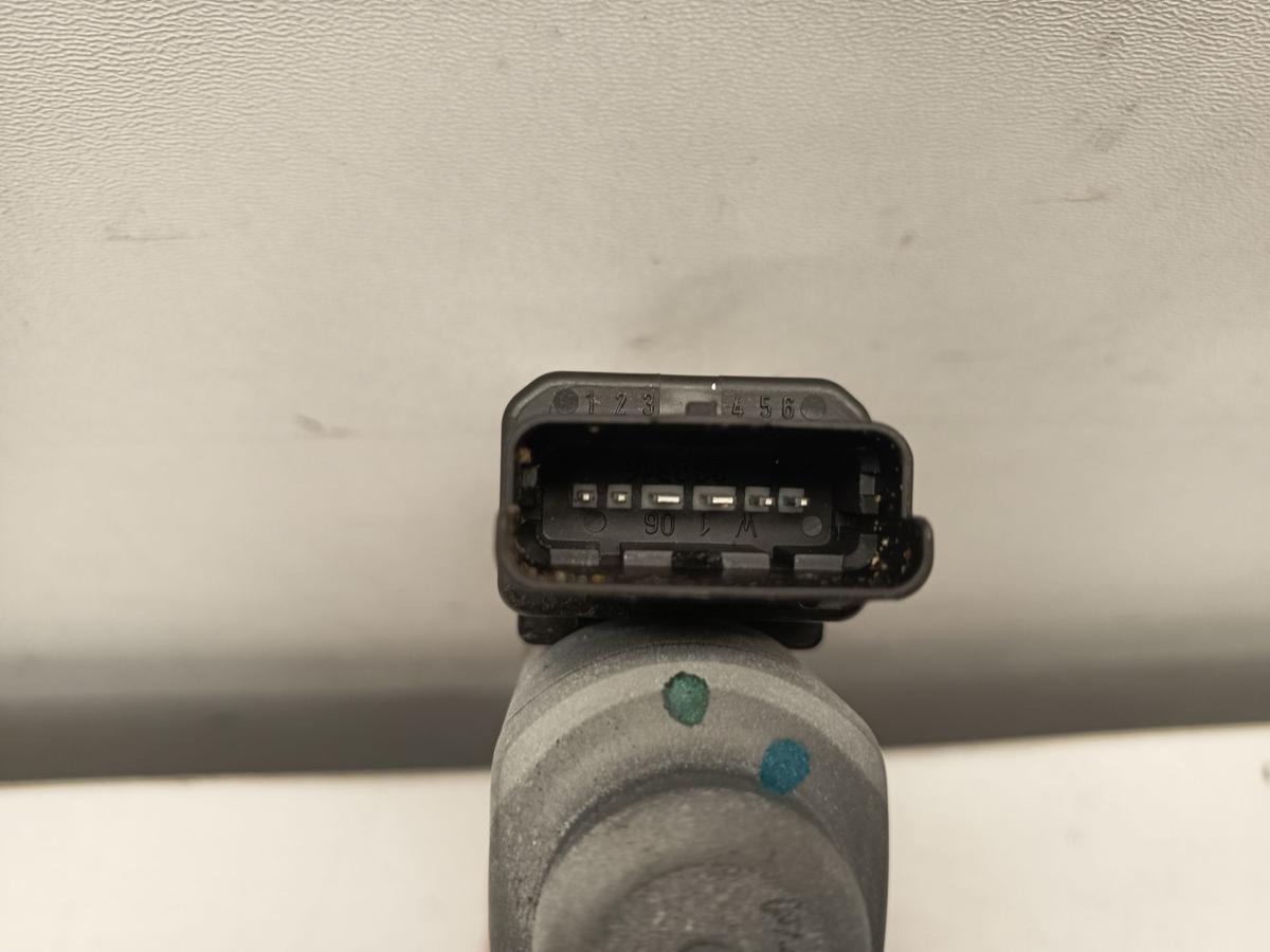 Kia cee&acute;d ED original Fensterhebermotor vorn rechts Beifahrer Bj 2009