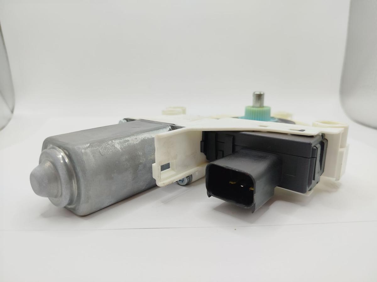 Tesla Model Y Fensterhebermotor vorn links Motor Fensterheber Brose