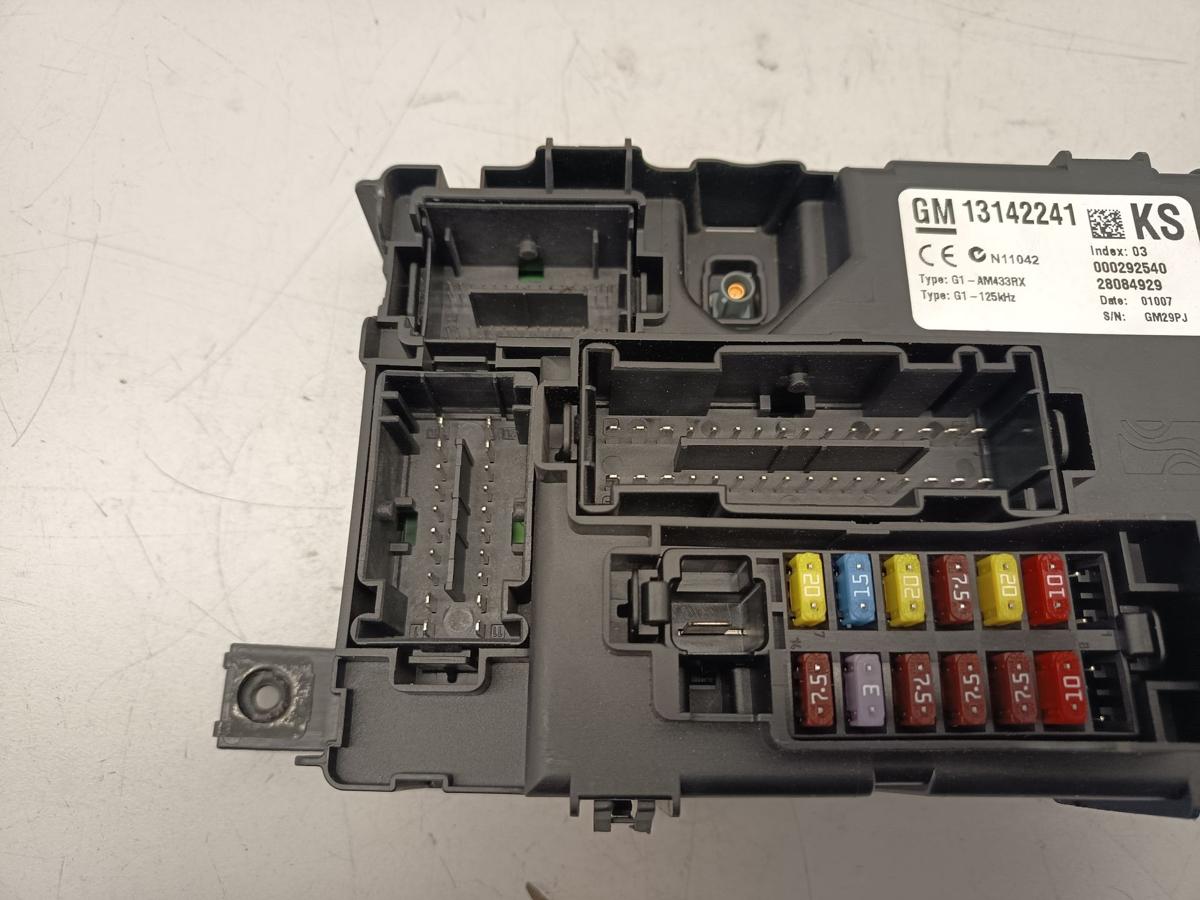 Opel Corsa D original Steuerger&auml;t Bordnetz 13142241 Baujahr 2007