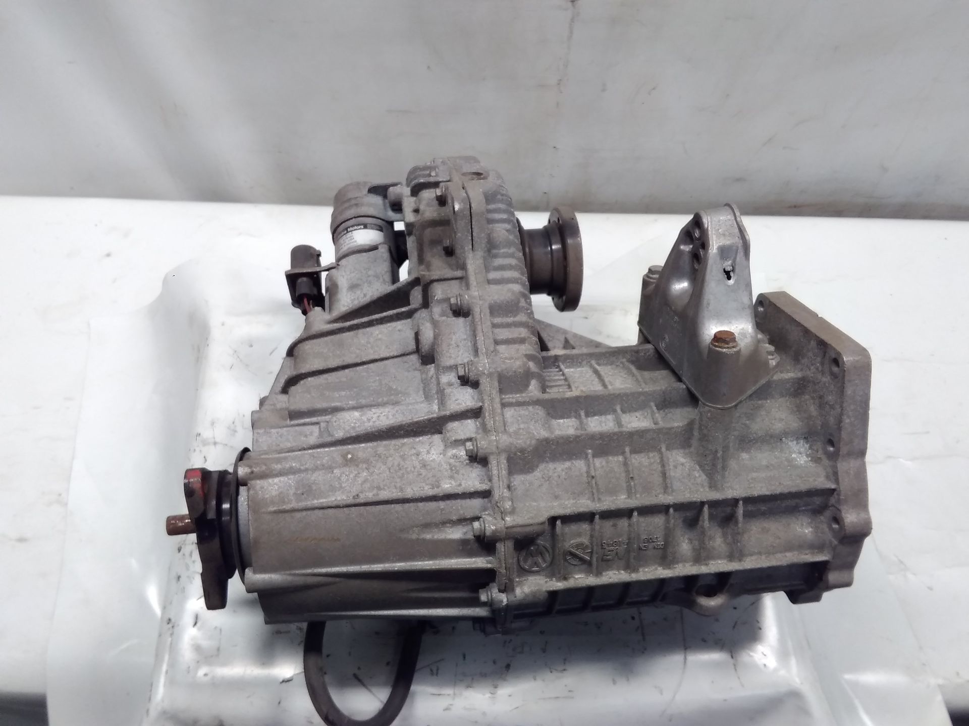 VW Touareg 7L original Verteilergetrirebe Hinterachgetriebe 6,0W12 331kw original 0AD341010R Bj.2006