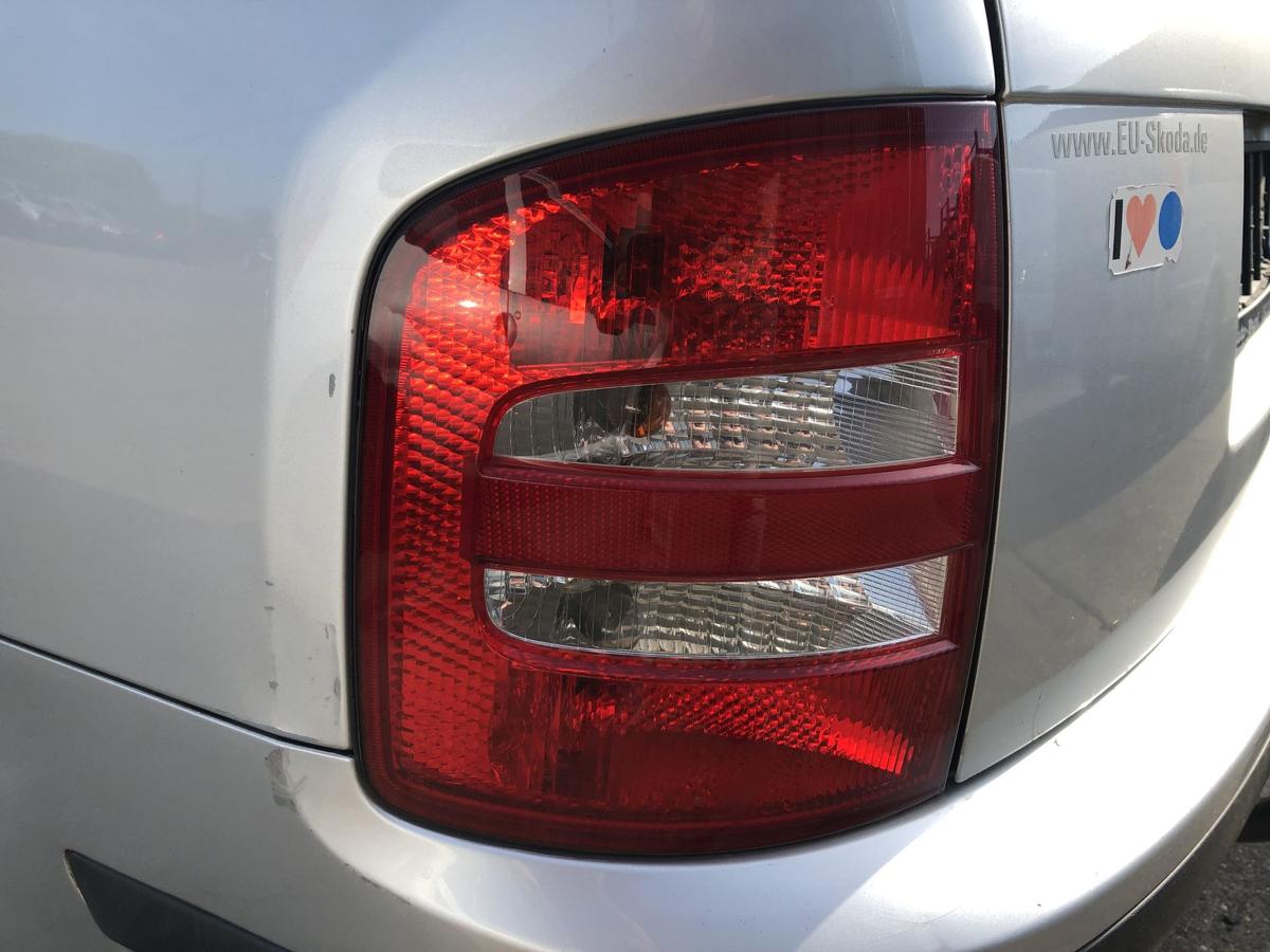 Skoda Fabia 6Y R&uuml;ckleuchte links R&uuml;cklicht Heckkleucht Kombi Vorfacelift