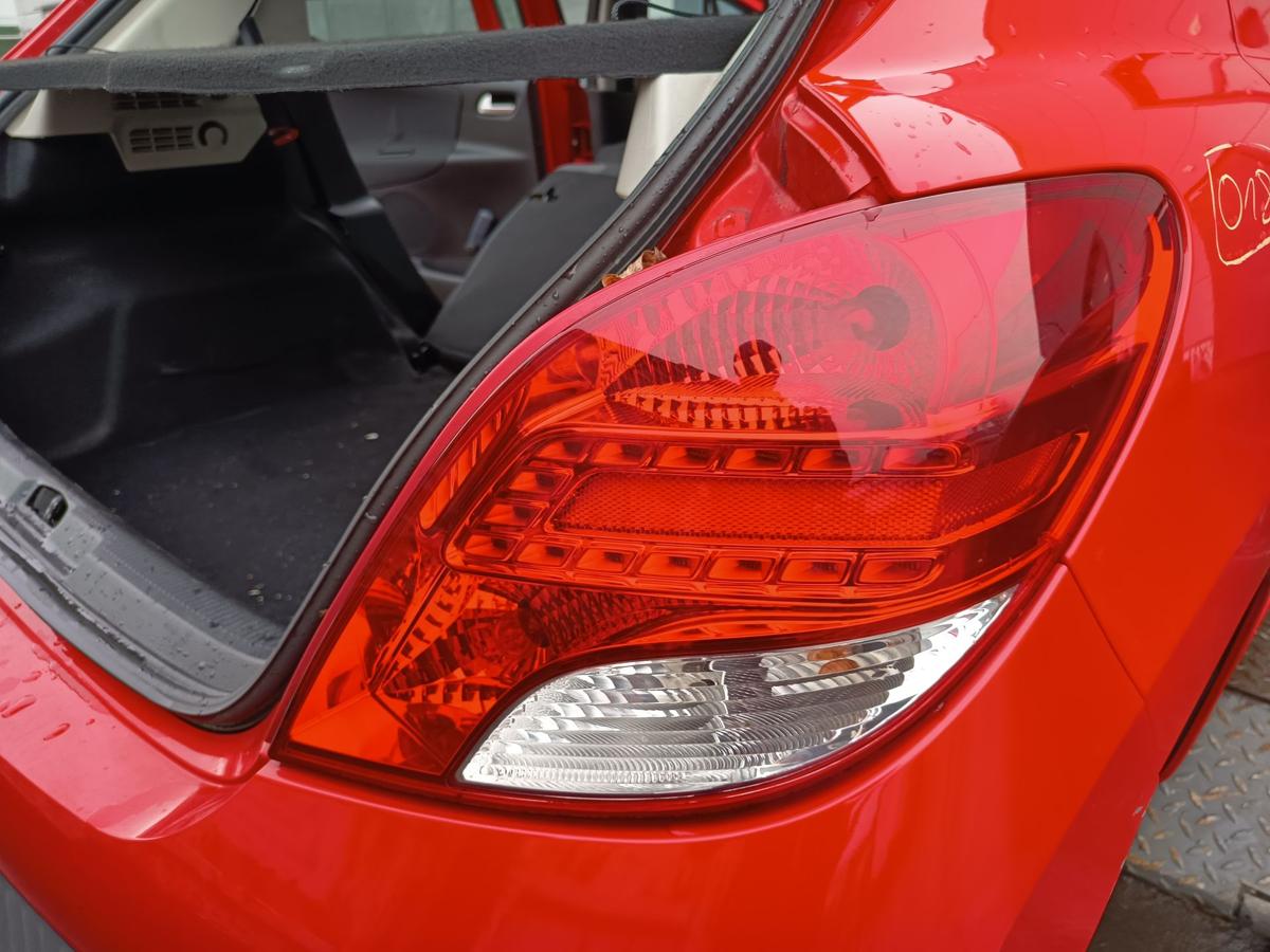 Peugeot 207 original R&uuml;ckleuchte rechts Heck Schluss Licht Bj 2010