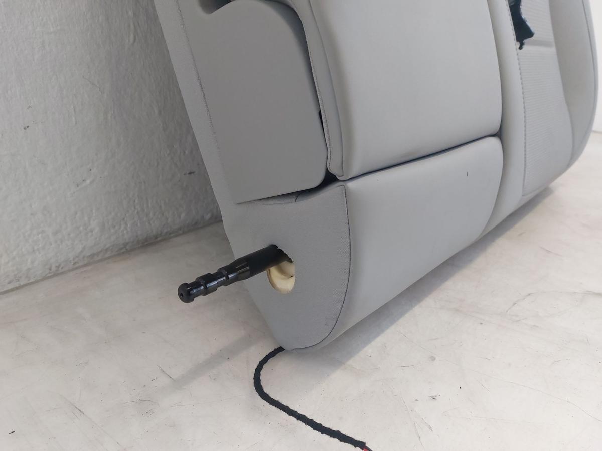 NIO EL6 Elektro SUV R&uuml;ckenlehne R&uuml;cksitzlehne hinten links Doppel Kunstleder