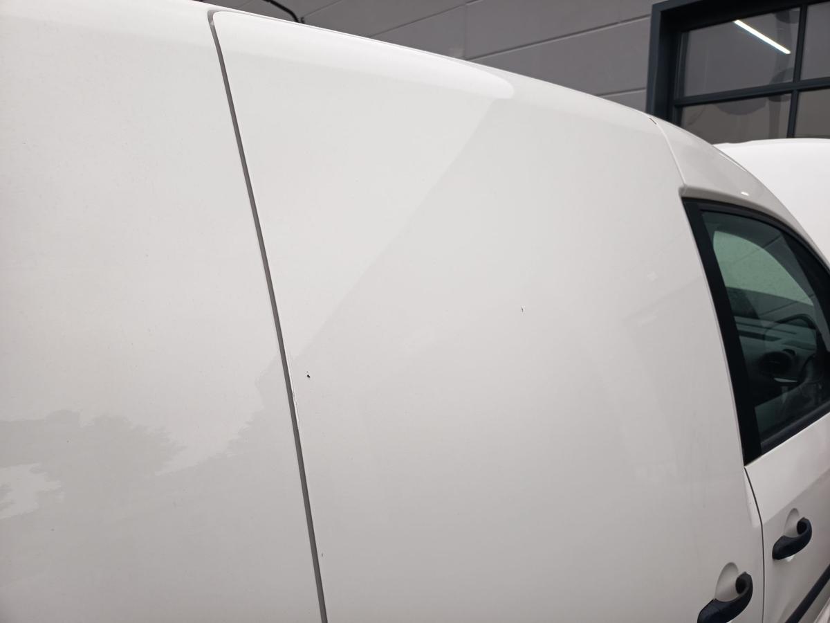 VW Caddy III original Schiebet&uuml;r rechts hinten Fond Kasten B9A Candywei&szlig; Bj 2012