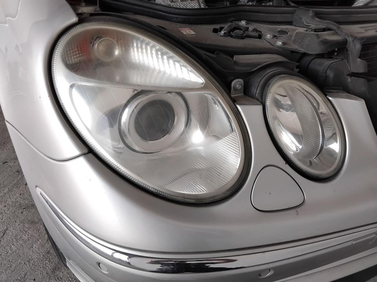 Mercedes E-Klasse W211 original Bi-Xenon Scheinwerfer rechts vergilbt BJ2004