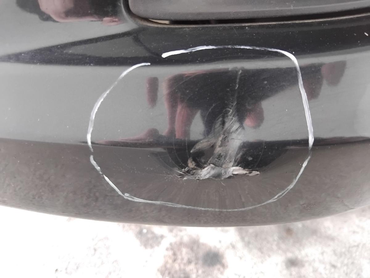 Hyundai i30 FD orig Sto&szlig;stange Stossf&auml;nger vorn 9F Stone Black besch&auml;digt BJ2008