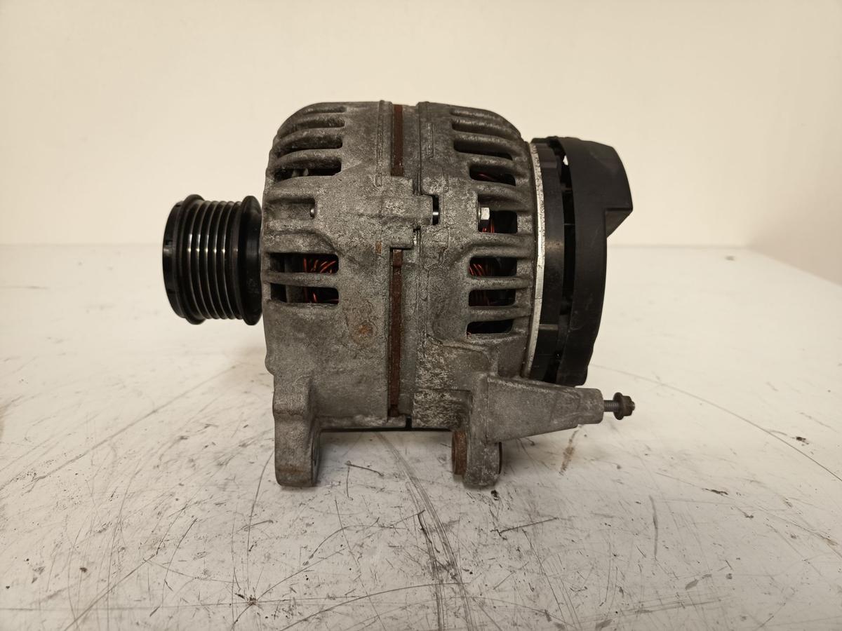 VW Golf V orig Lichtmaschine Generator 1,6l 75KW Benzin 140A Bj 2004 /