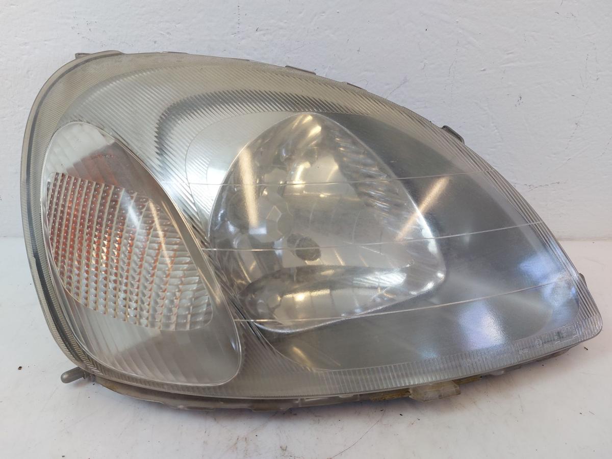 Toyota Yaris P1 Scheinwerfer vorn rechts Hauptscheinwerfer mit Trübung Lampe
