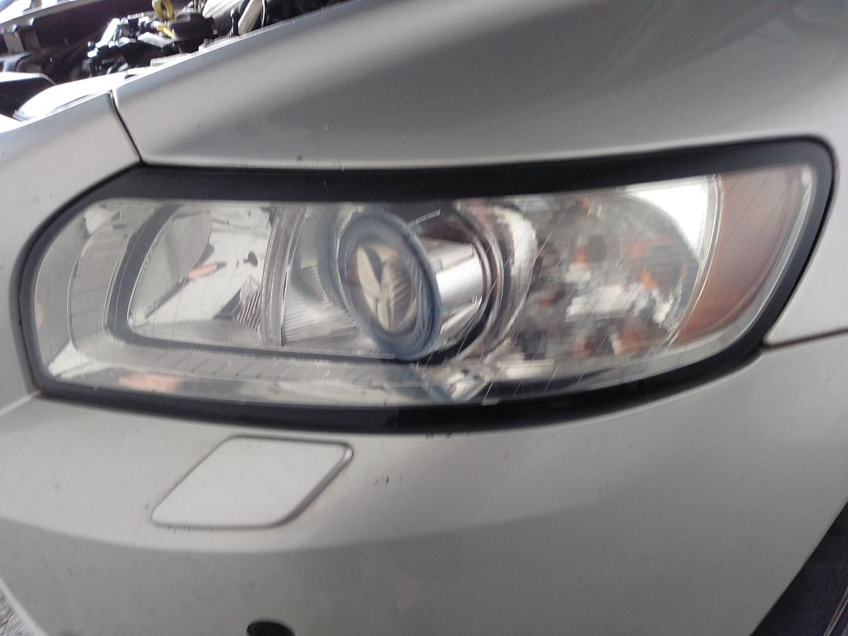 Volvo V50 Facelift original Scheinwerfer links Xenon mit Steuergerät Bj.2008