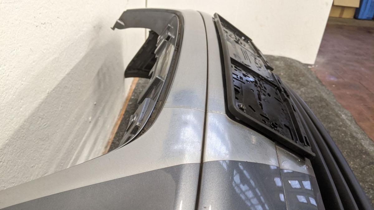 VW Touran 1T Stoßstange Stoßfänger Bumper vorn LD7X Platinumgrey