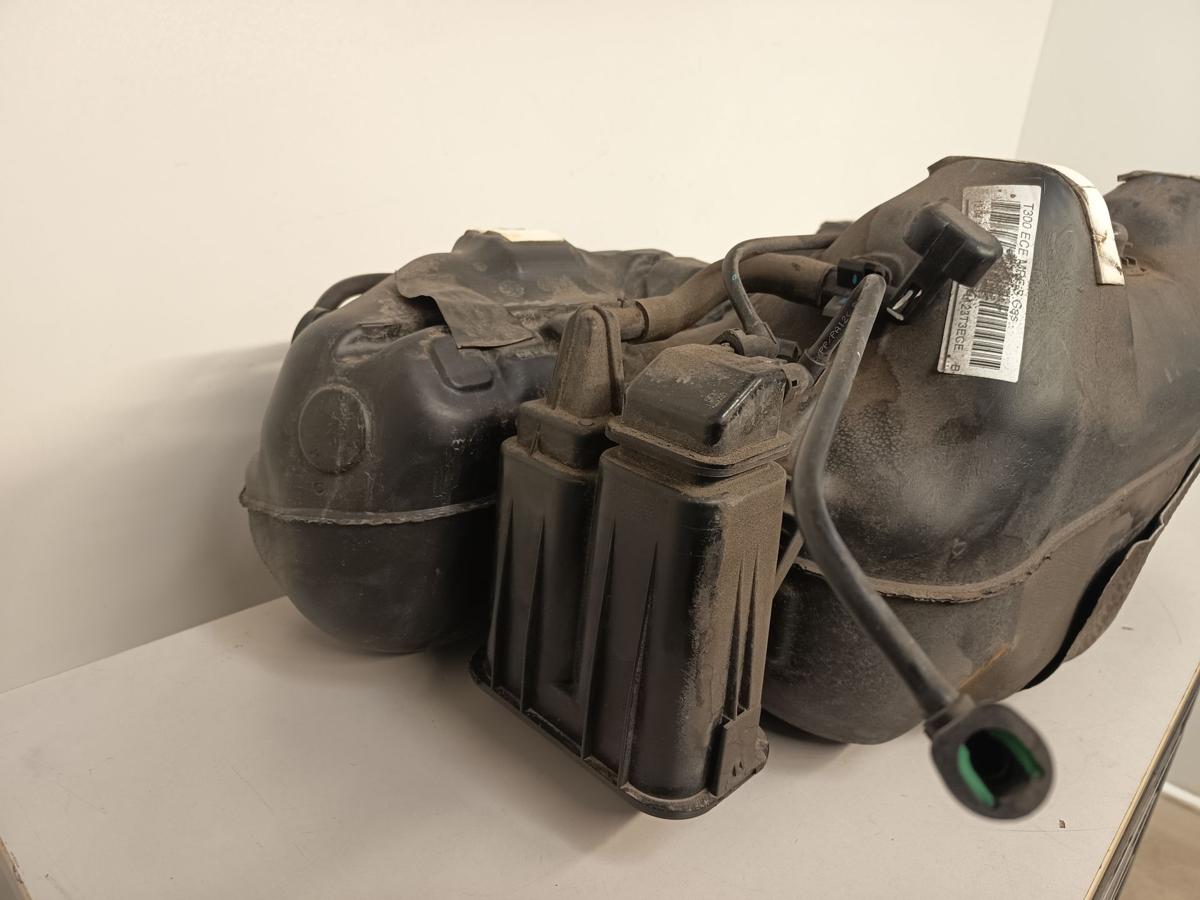 Chevrolet Aveo T300 Bj 2012 original Tank Kraftstofftank 1,2L 63KW Benzin