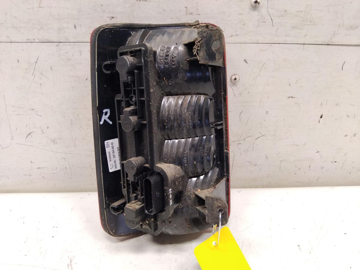 VW Caddy 2K original R&uuml;ckleuchte Schlussleuchte rechts Heckklappe BJ2005