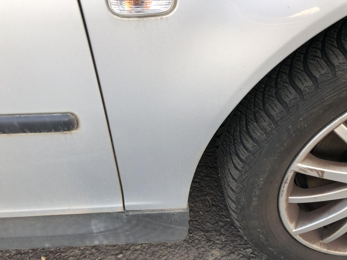 Saab 9-3 Typ YS3F Kotfl&uuml;gel rechts Fender silber Radabdeckung