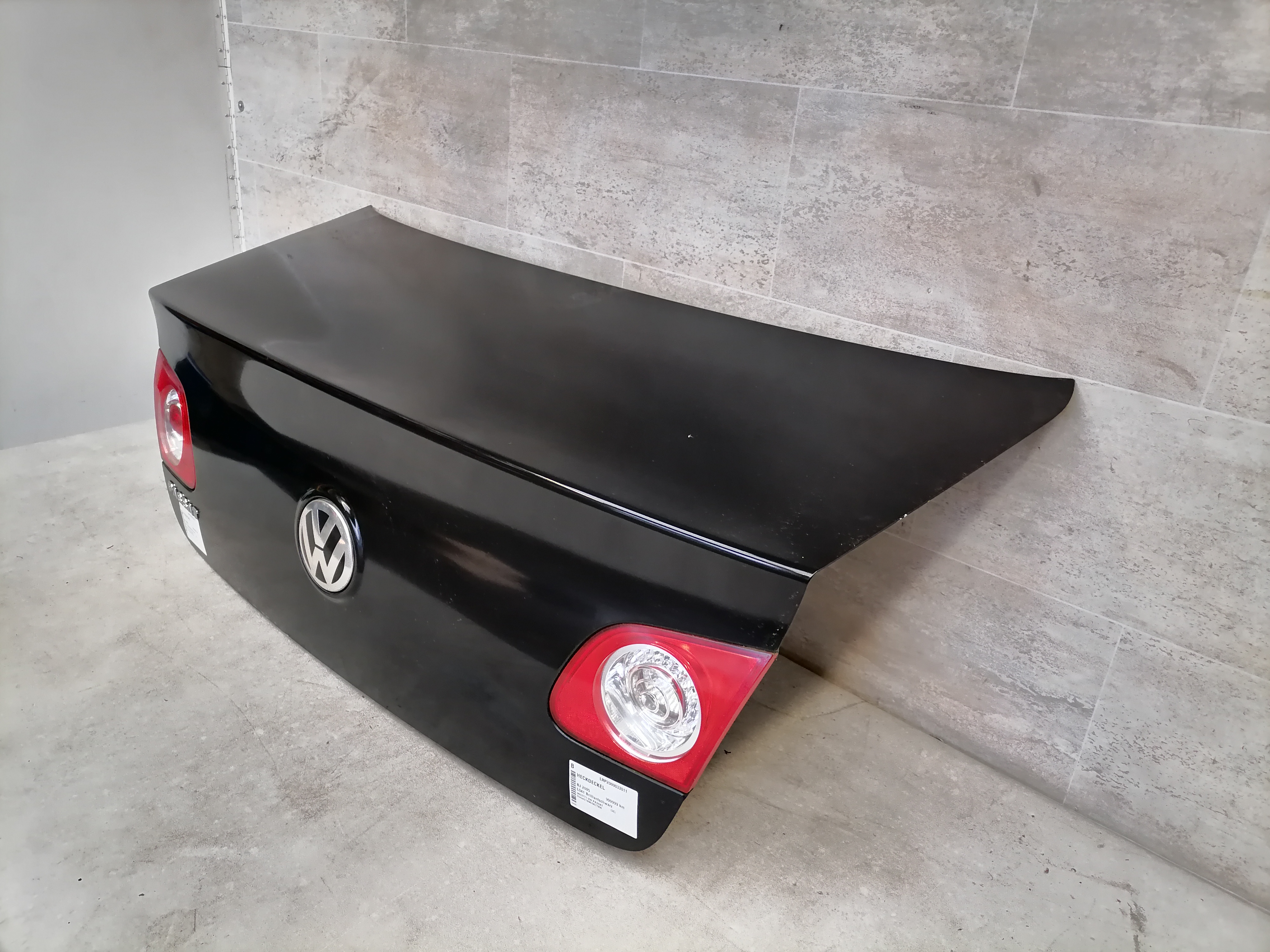 VW Passat 3C Limo 05-07 Heckklappe Kofferraumklappe Heckdeckel L041 Schwarz