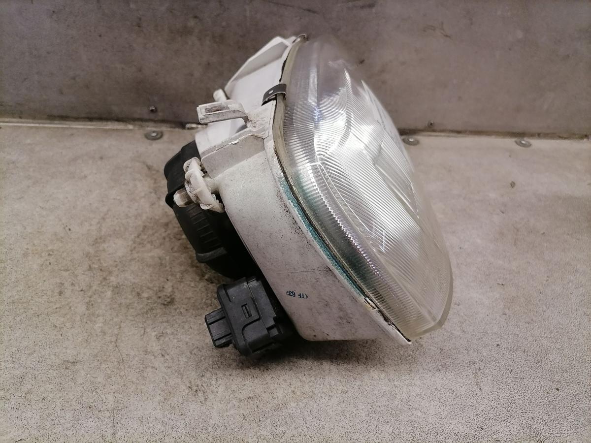 VW Golf lll Scheinwerfer rechts vorn Halogen Lampe Saturnus H4 3-Türer BJ97