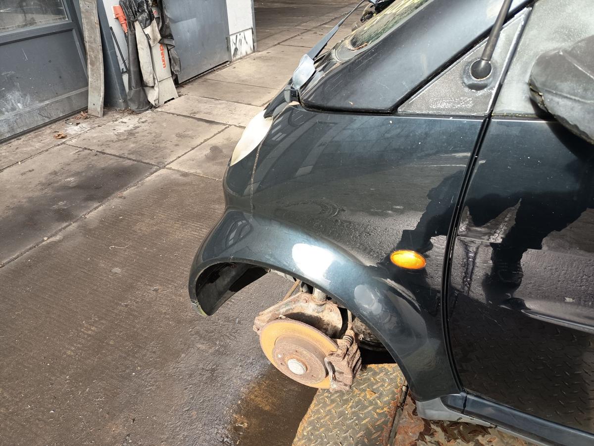 Smart Fortwo original Kotfl&uuml;gel vorne links EA4 Jack Black Facelift Bj 2006