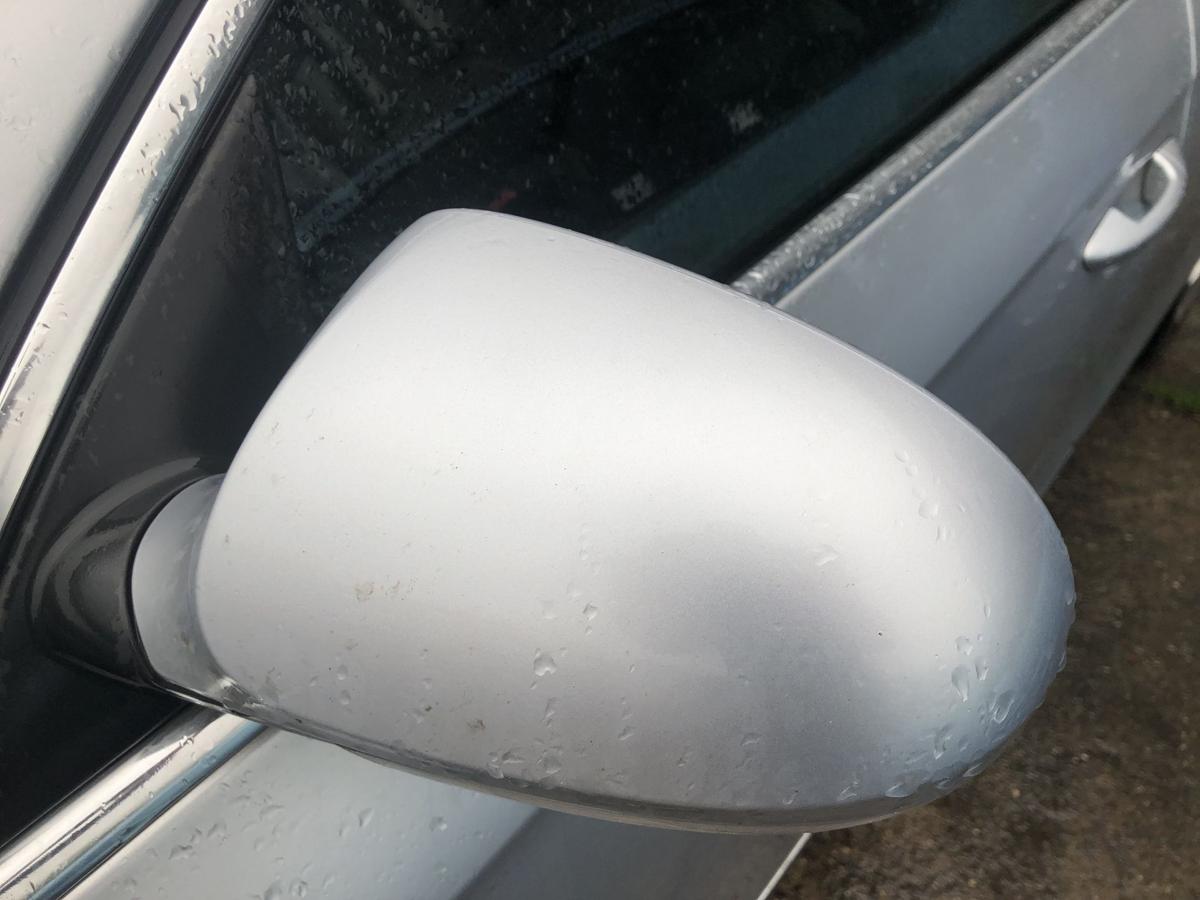 VW Passat 3C B6 Au&szlig;enspiegel links R&uuml;ckspiegel elek anklappbar LA7W silber
