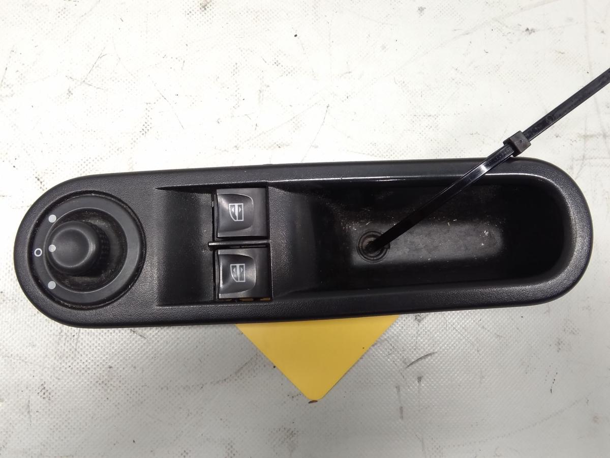 Renault Twingo 3 BC original Schalter Fensterheber vorn links 2-Fach BJ2018